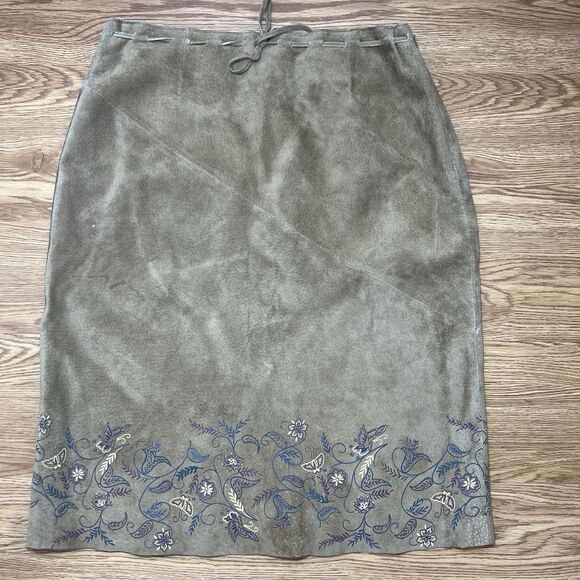 Express Suede Leather Brown Butterfly Flower Trim Western Boho Skirt Sz 3-4 - Picture 1 of 9